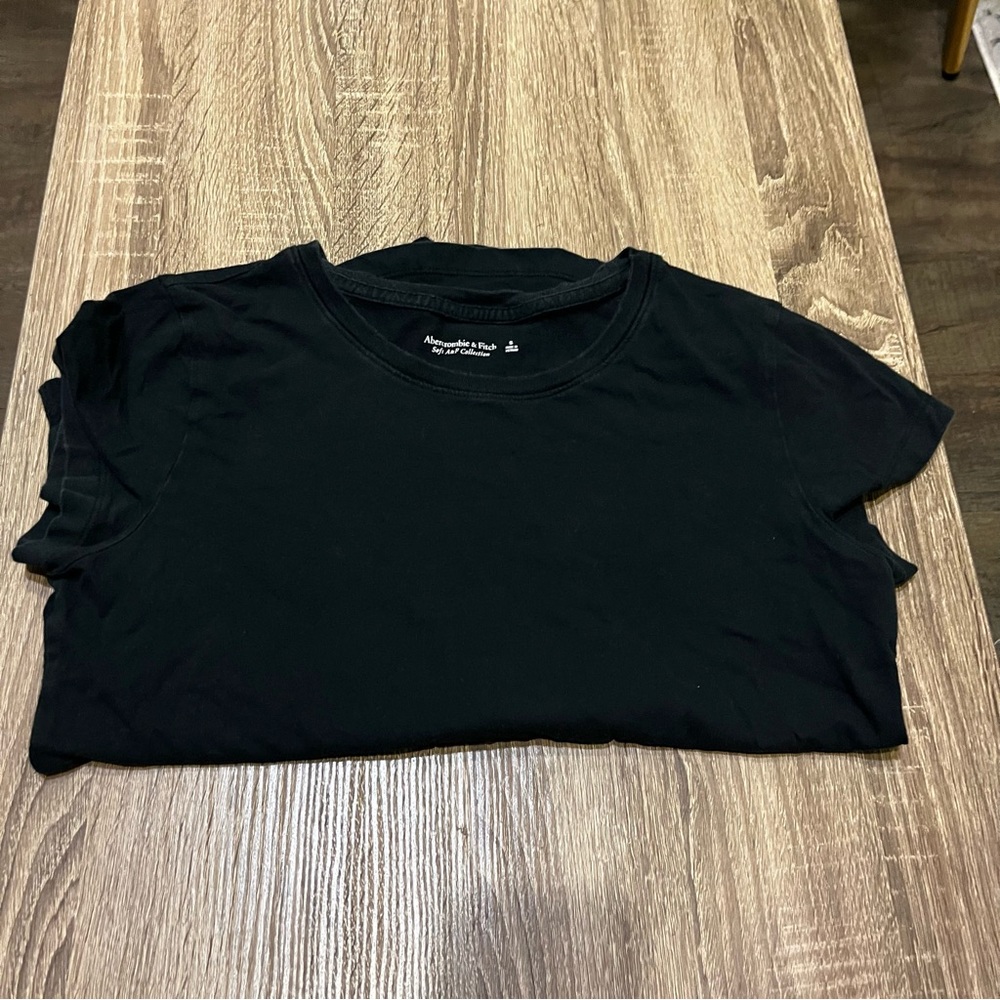 Women’s Abercrombie & Fitch Tee